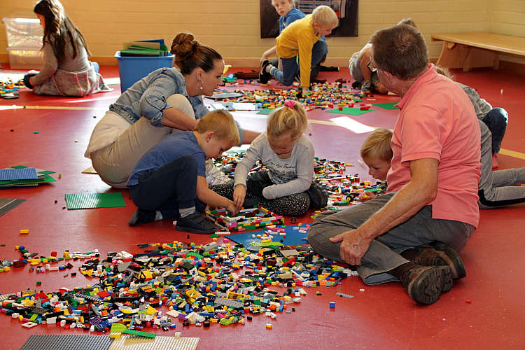 LEGO speelmiddag door Speeltuinvereniging Speelvreugd_17